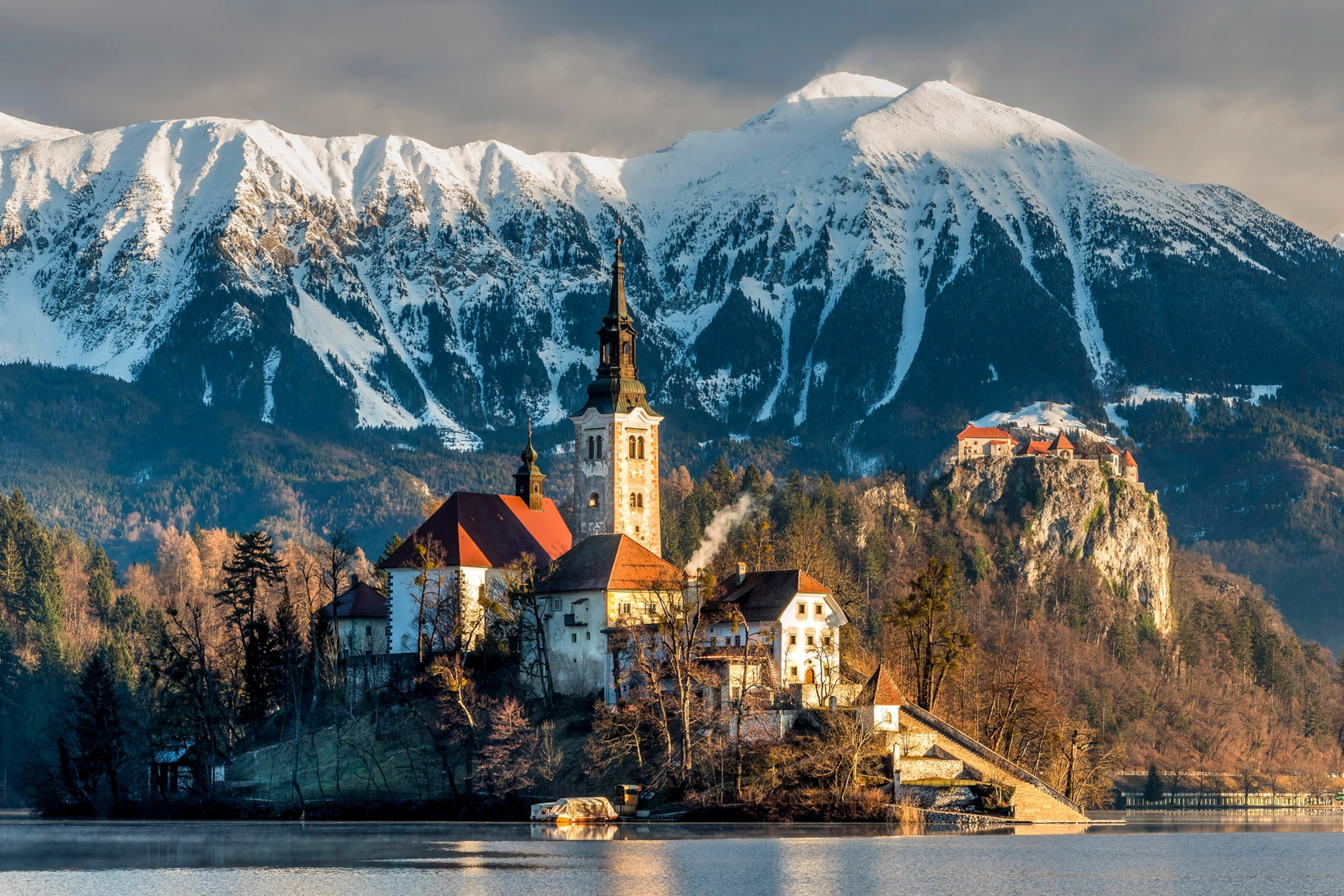 lake scene in slovenia