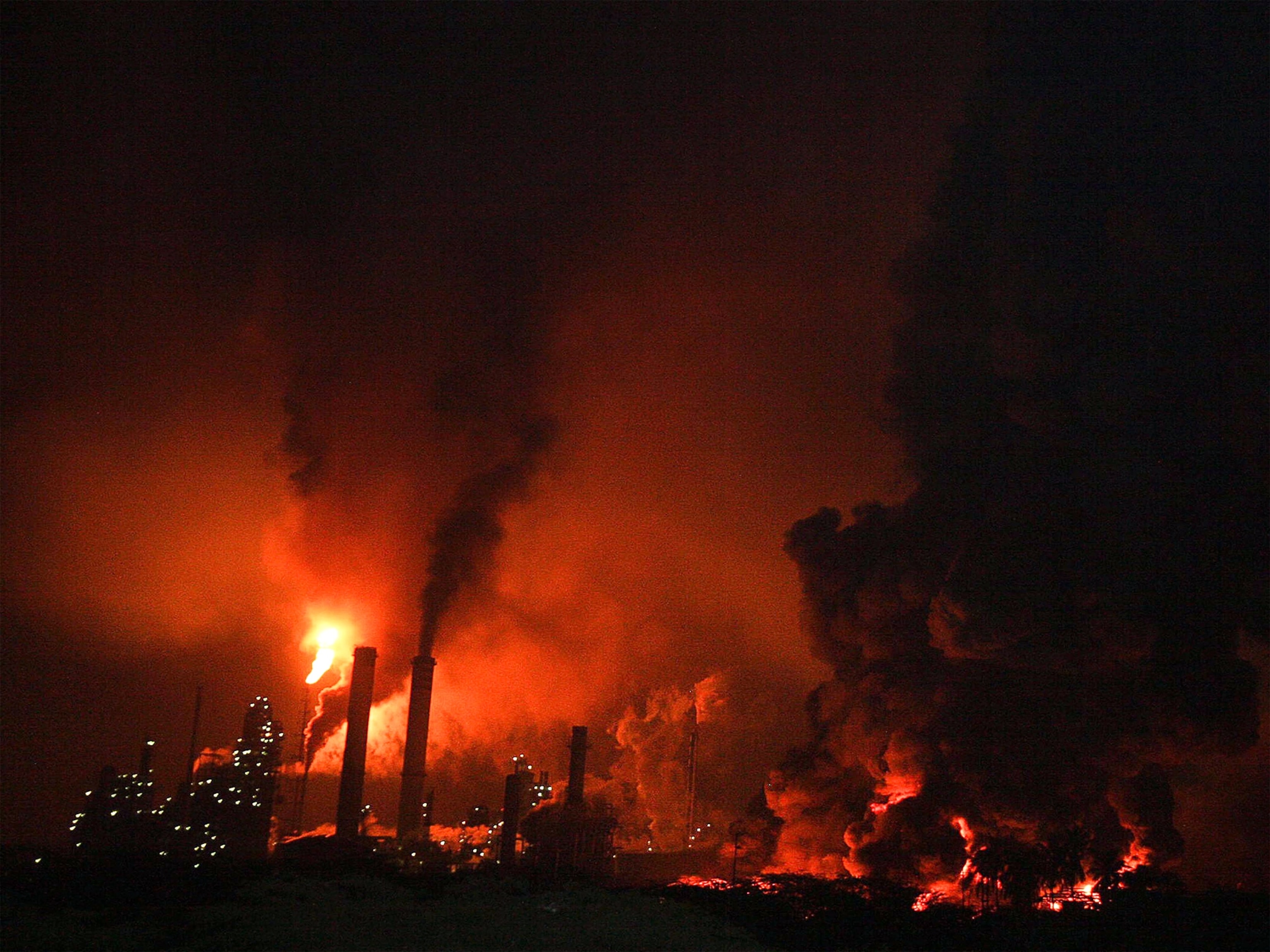 Refinery fire picture - flames and smoke at the Amuay refinery in Venezuela