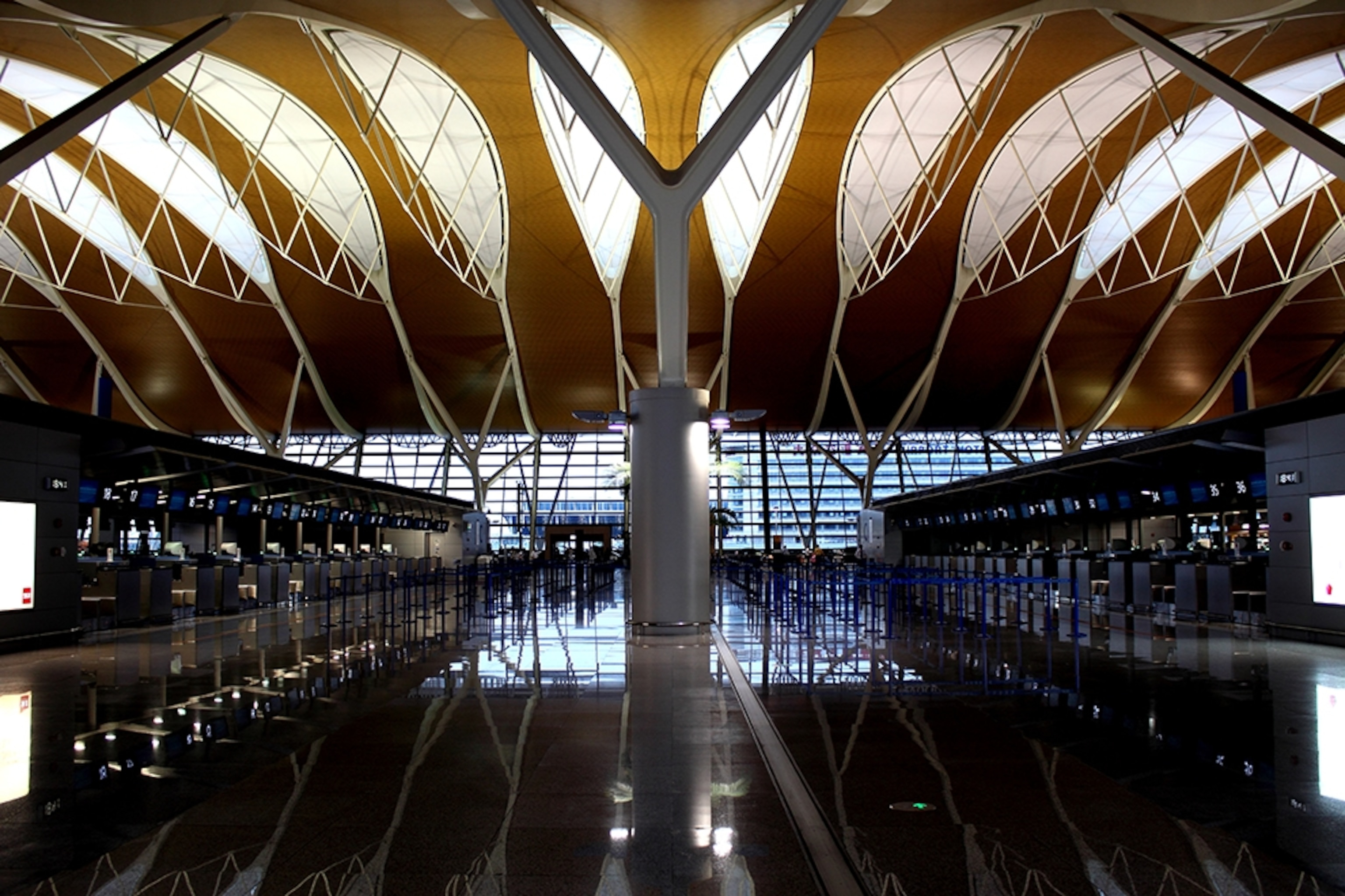 the interior of Terminal 2 of Shanghai Pudong International Airport, China