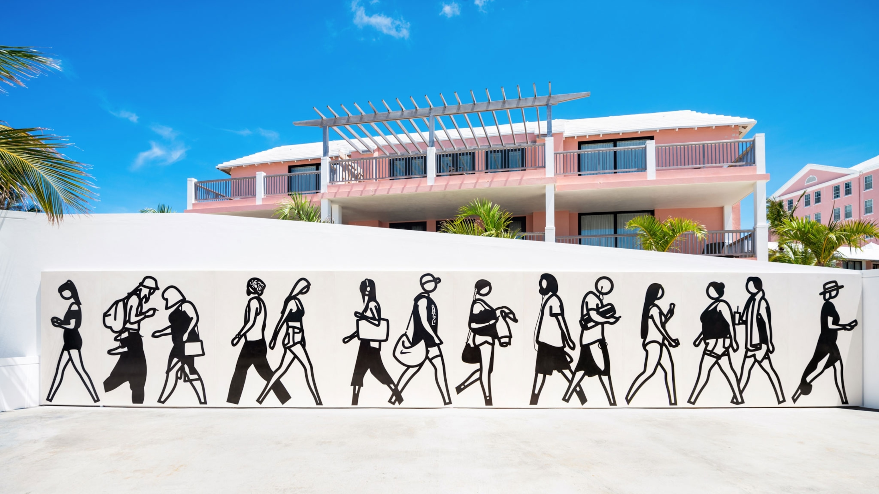 Julian Opie’s 43-foot-long ‘Beach Walkers’ (2018)