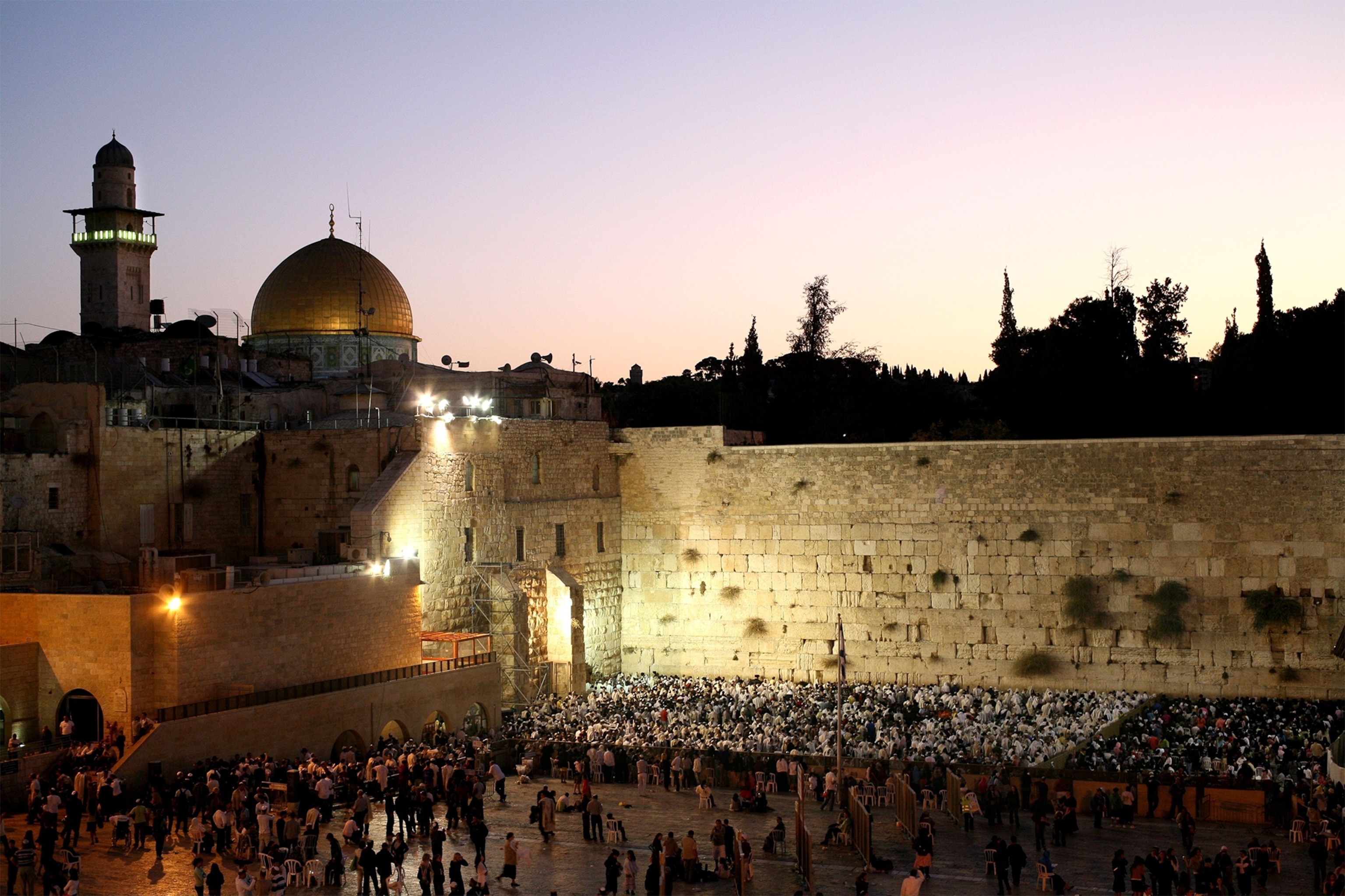 Orthodox Jewish worshippers praying at the Western Wall before the beginning Yom Kippur
