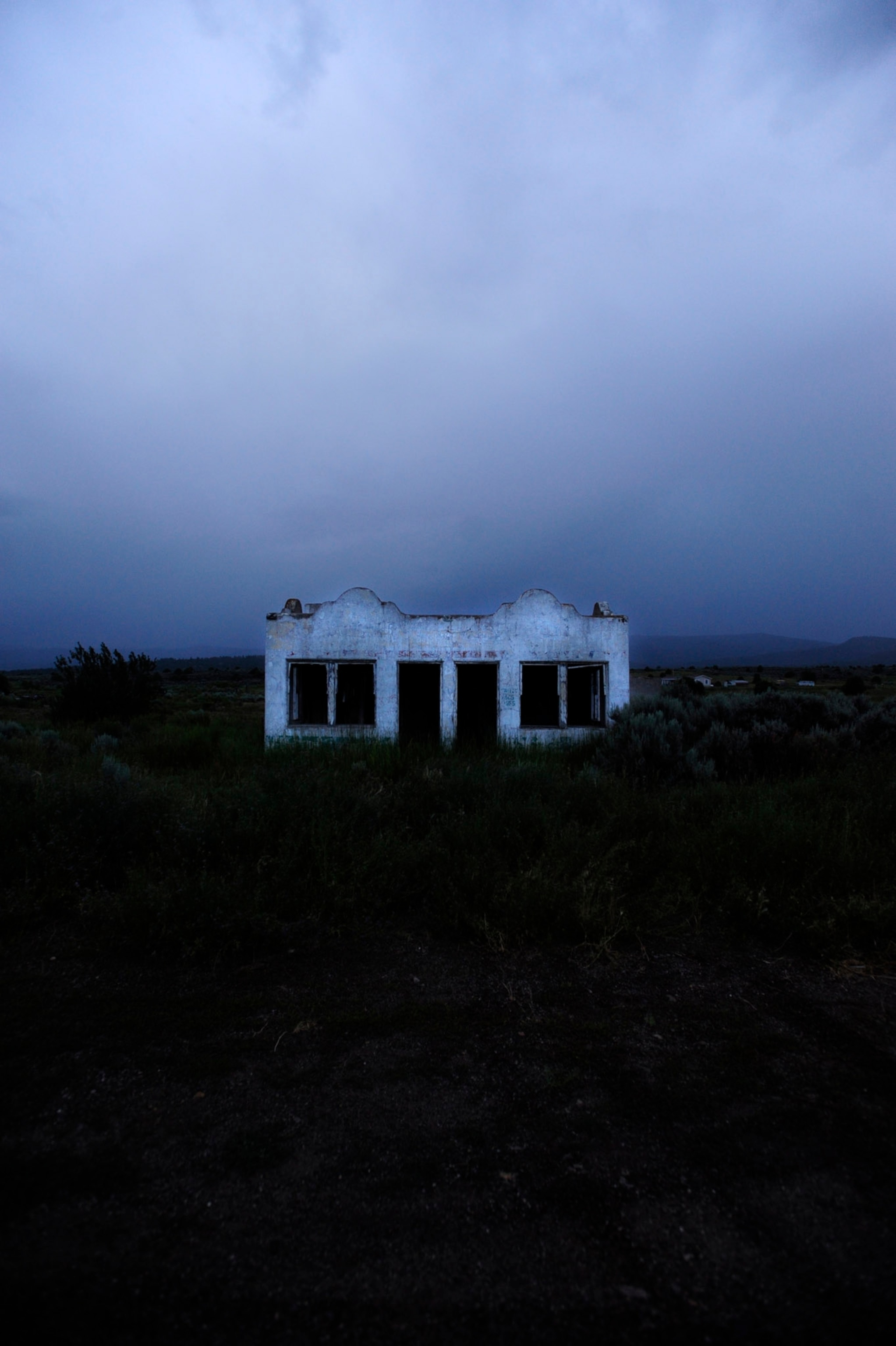 an abandoned building