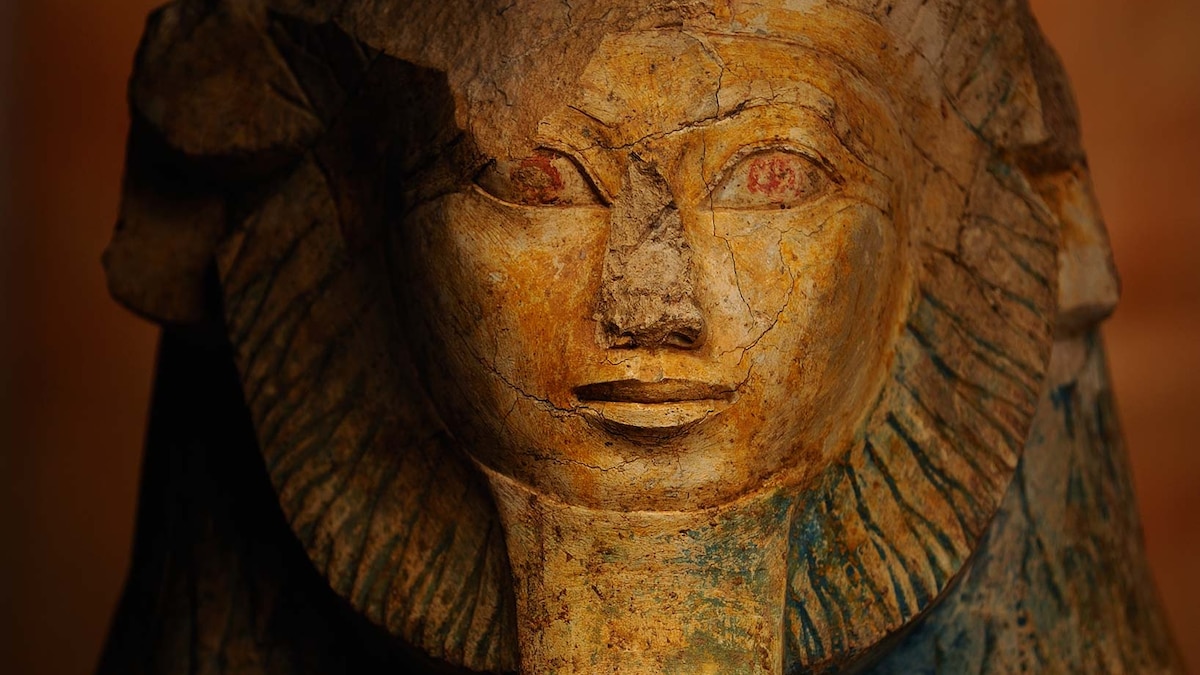 How did this female pharaoh survive being erased from history? | National  Geographic