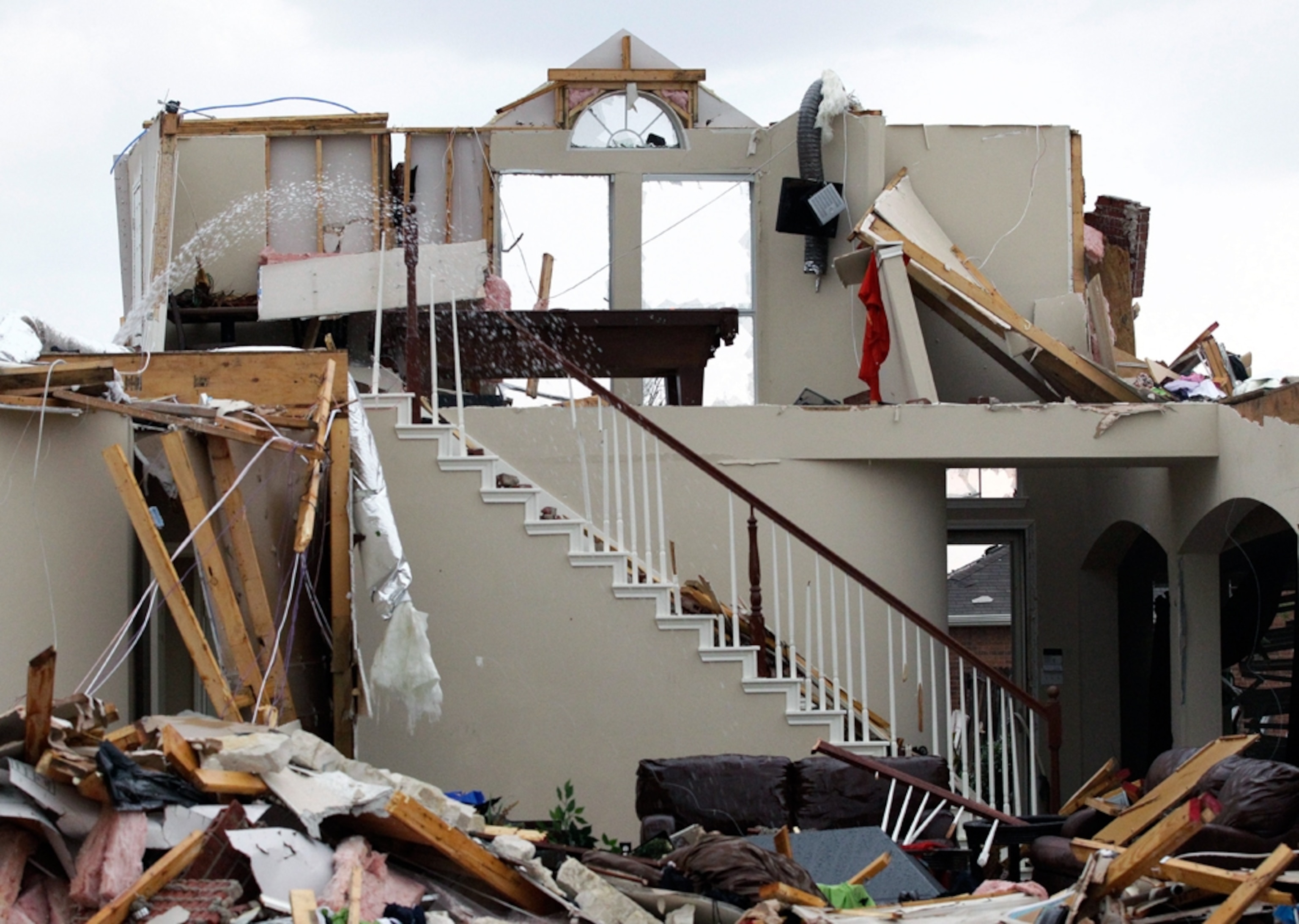 Texas tornadoes picture: a damaged house