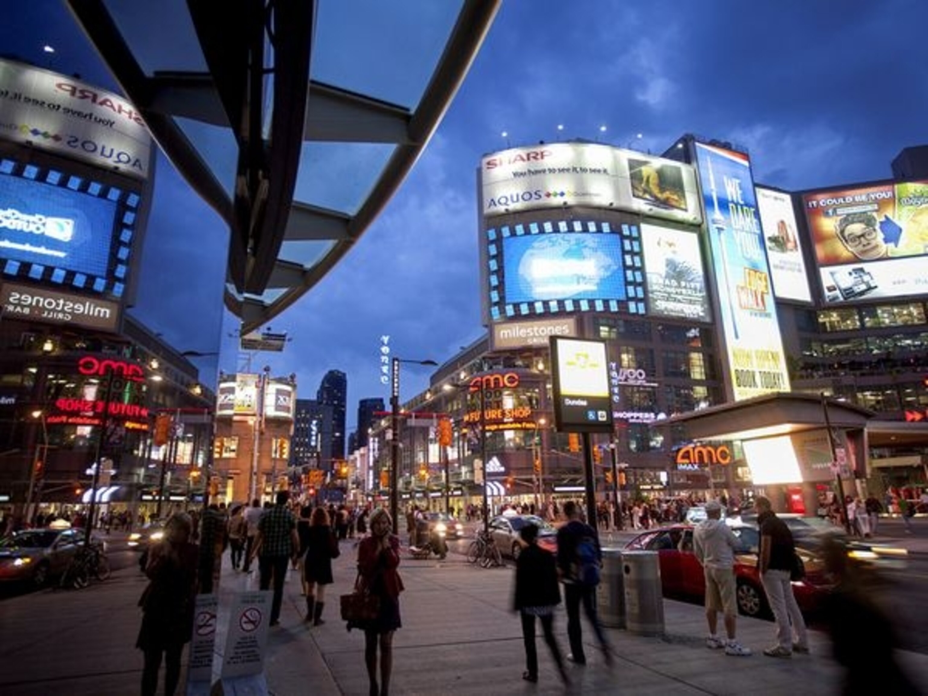 Yonge-Dundas Square