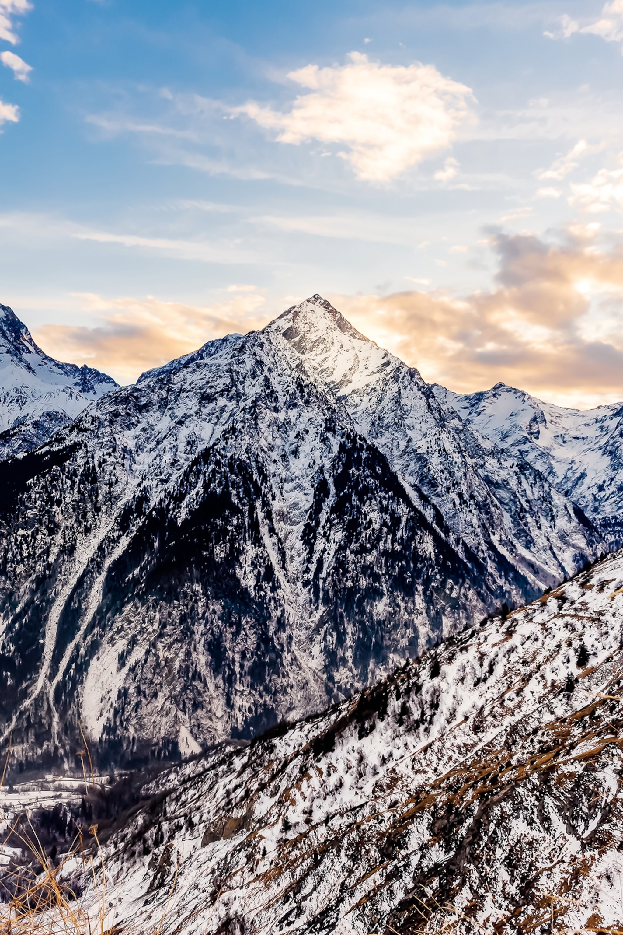 Mountains seen from Les Deux Alpes.