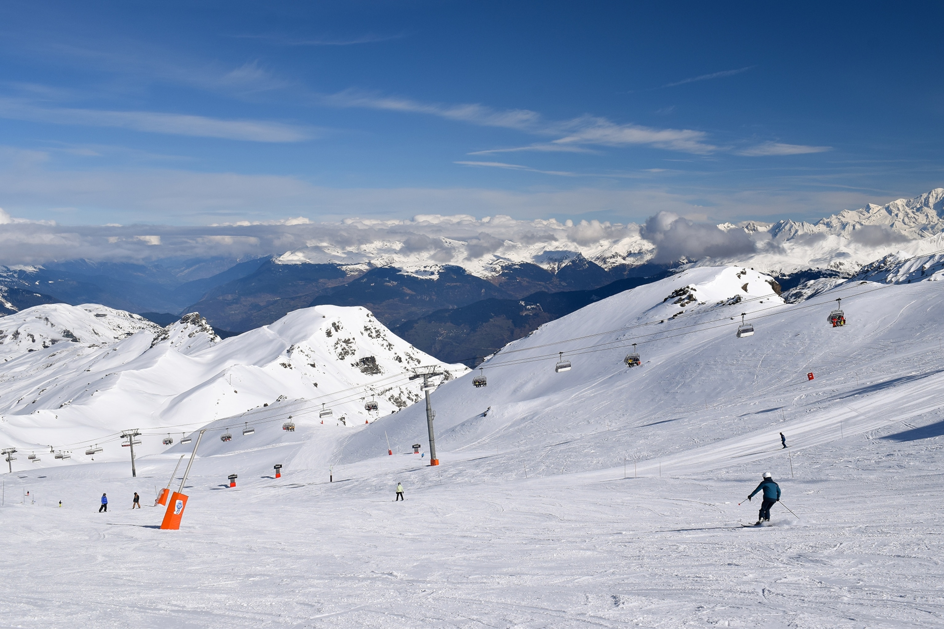 These mountain resorts are working towards more sustainable skiing—here's  how | National Geographic