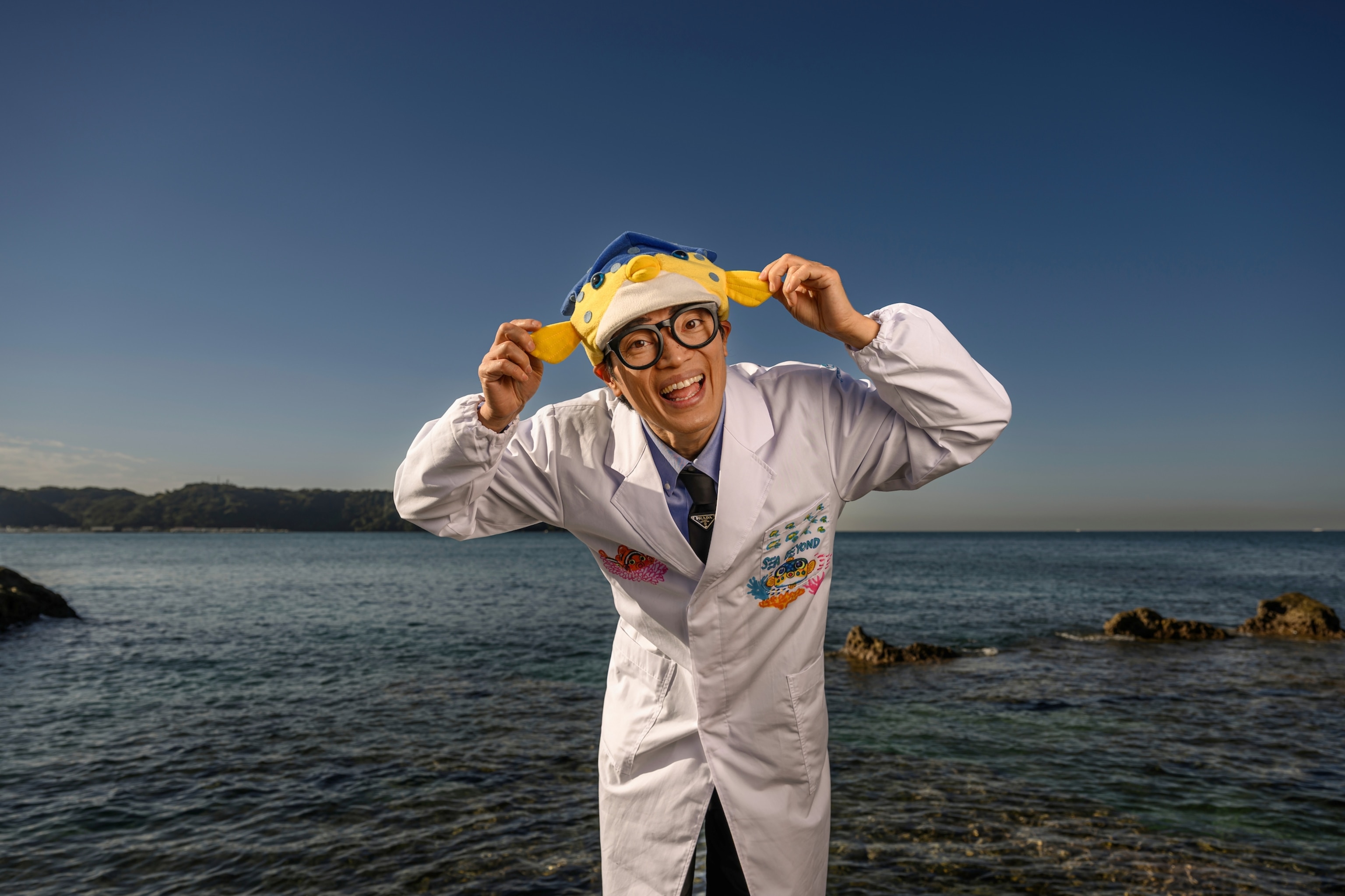 Ichthyologist, artist and professor Sakana-kun.