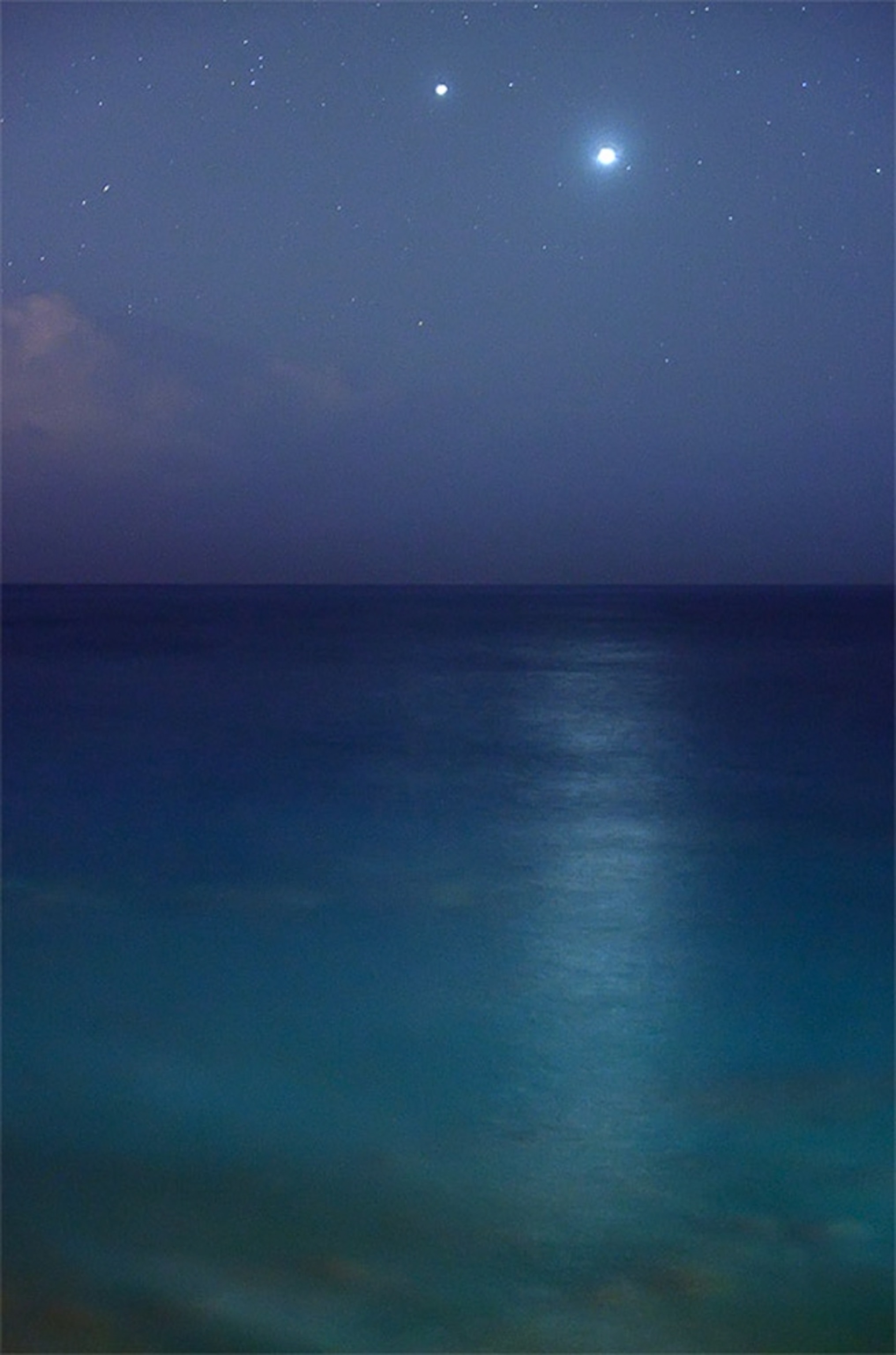 Conjunction picture: Venus and Jupiter over a French island