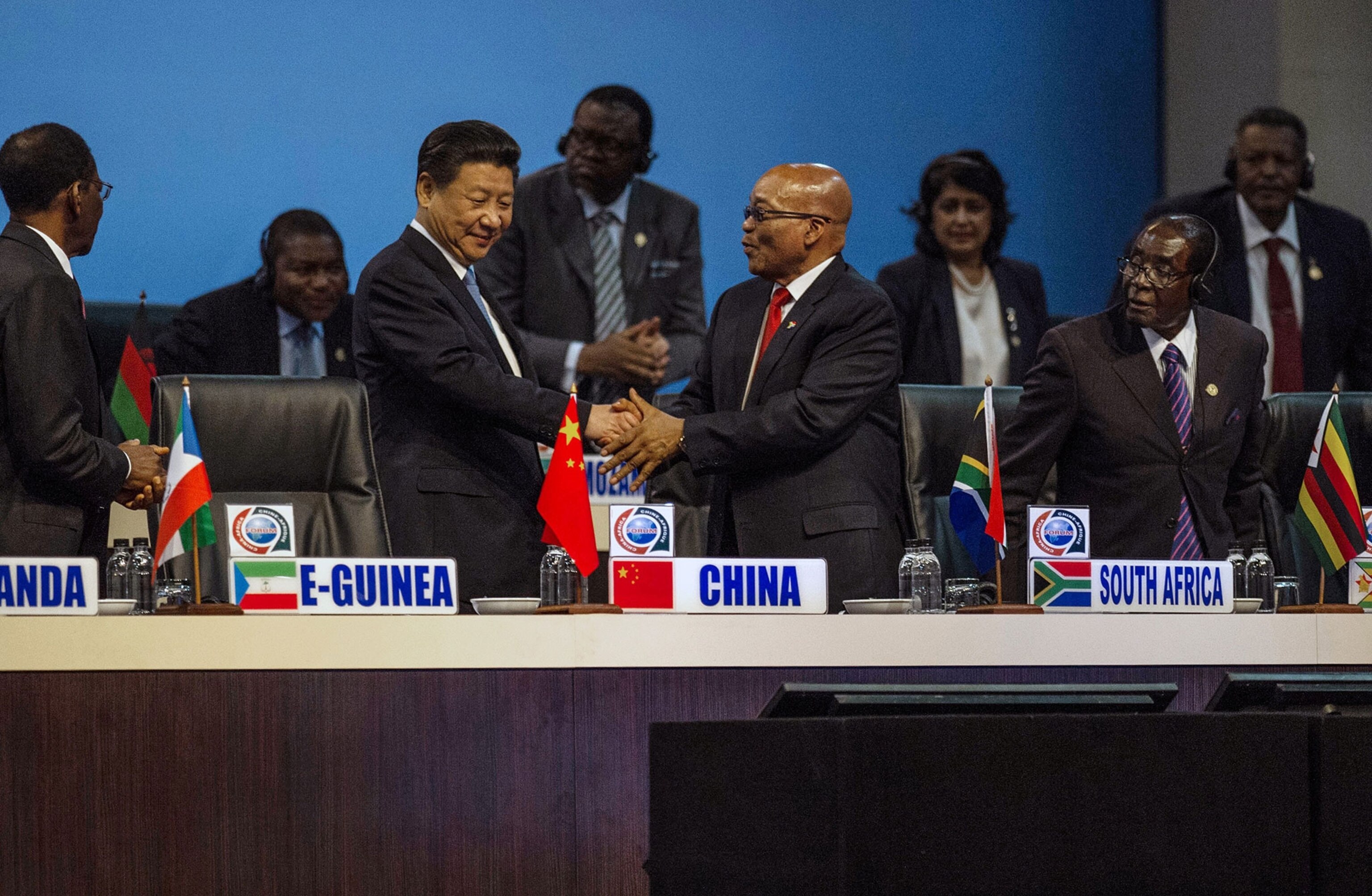 the presidents of China and South Africa shaking hands