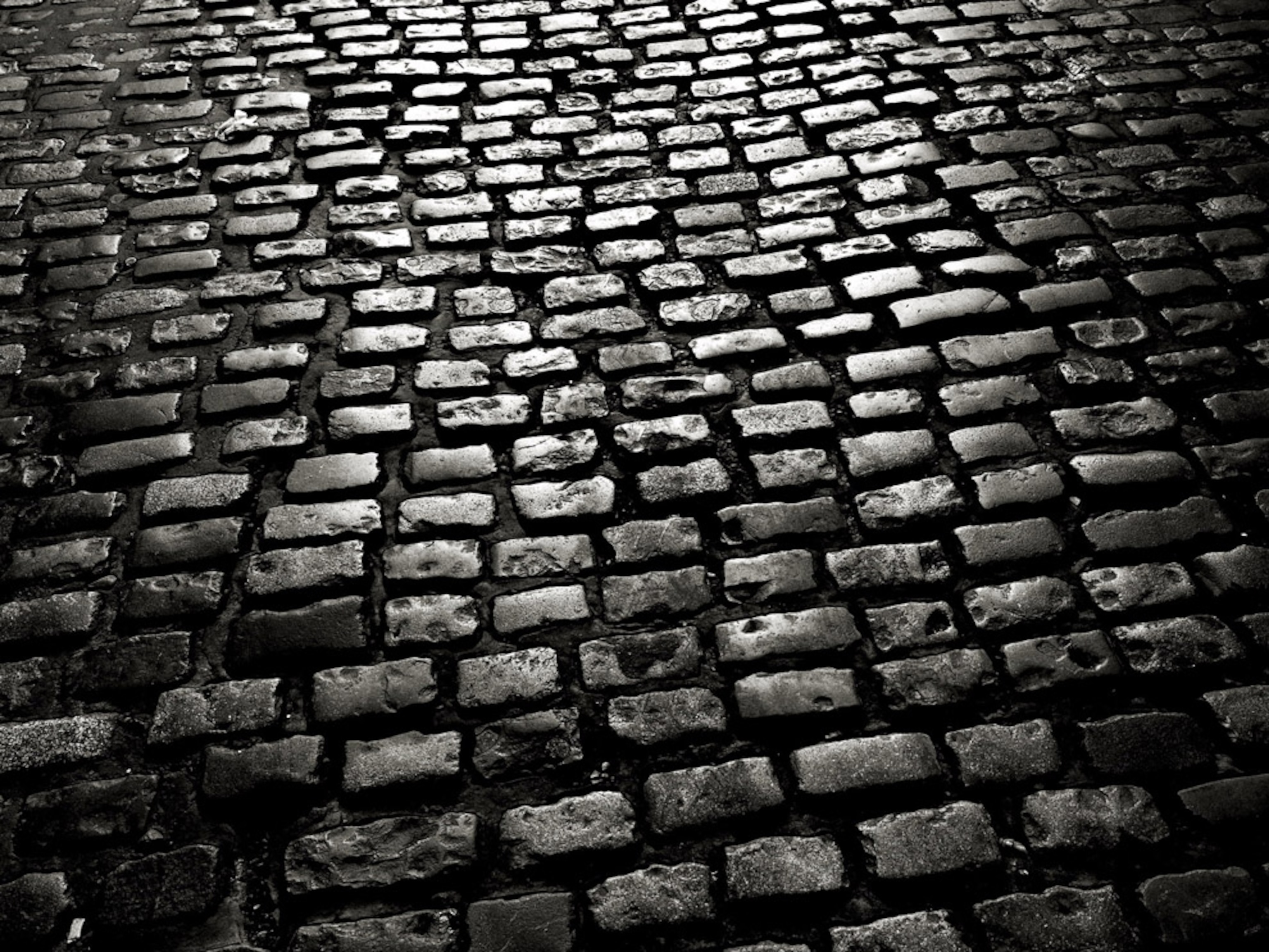 A cobblestone street