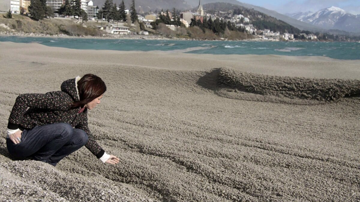 Pictures: Volcano Ash Smothers Lake, Buildings, Sheep | National Geographic