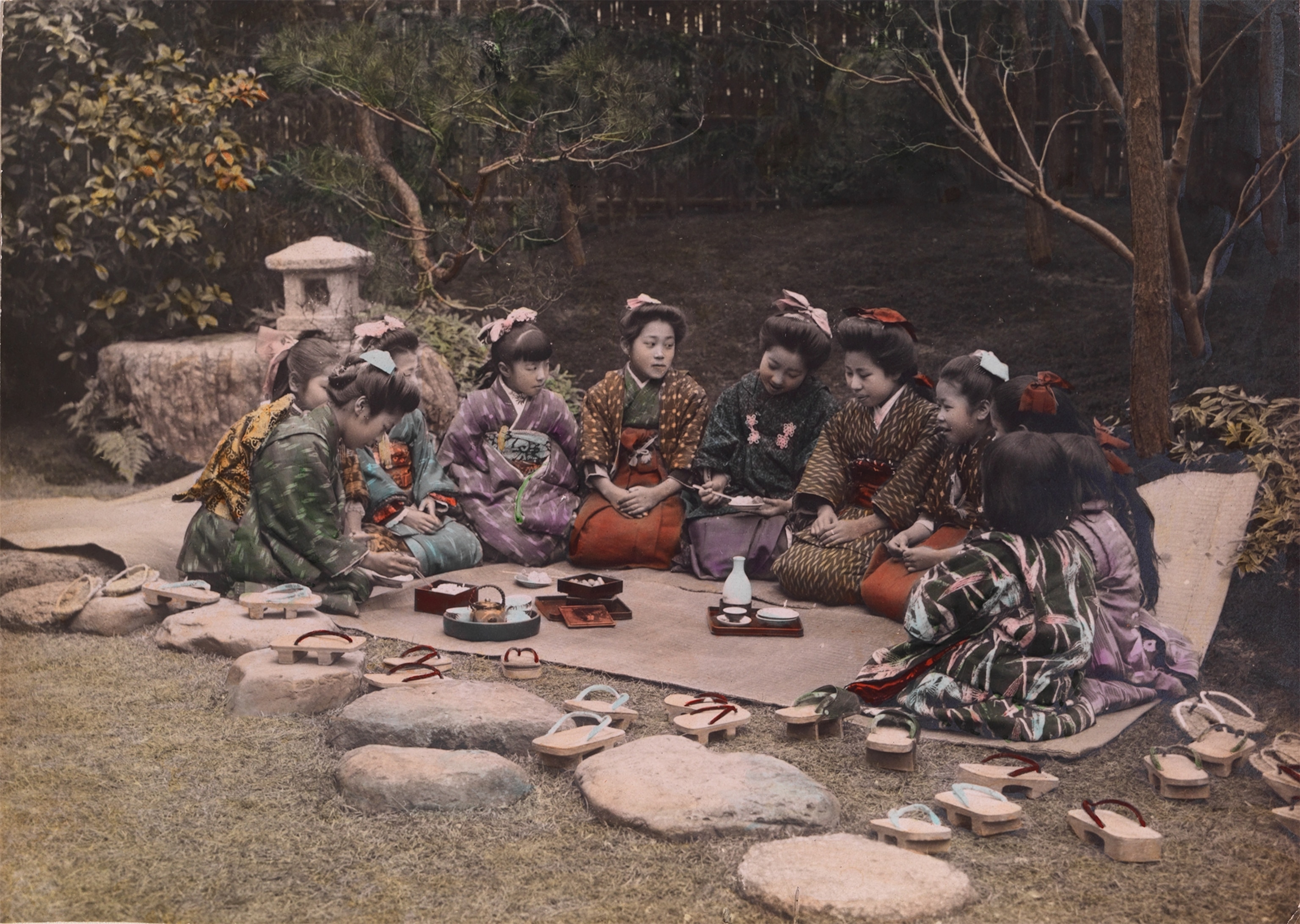a picnic in Japan in 1913.
