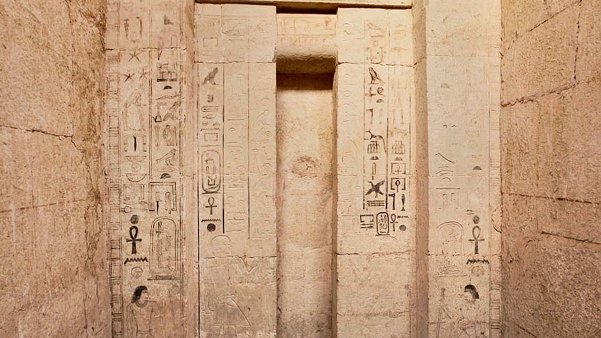Tomb of Ancient Egyptian Physician Discovered