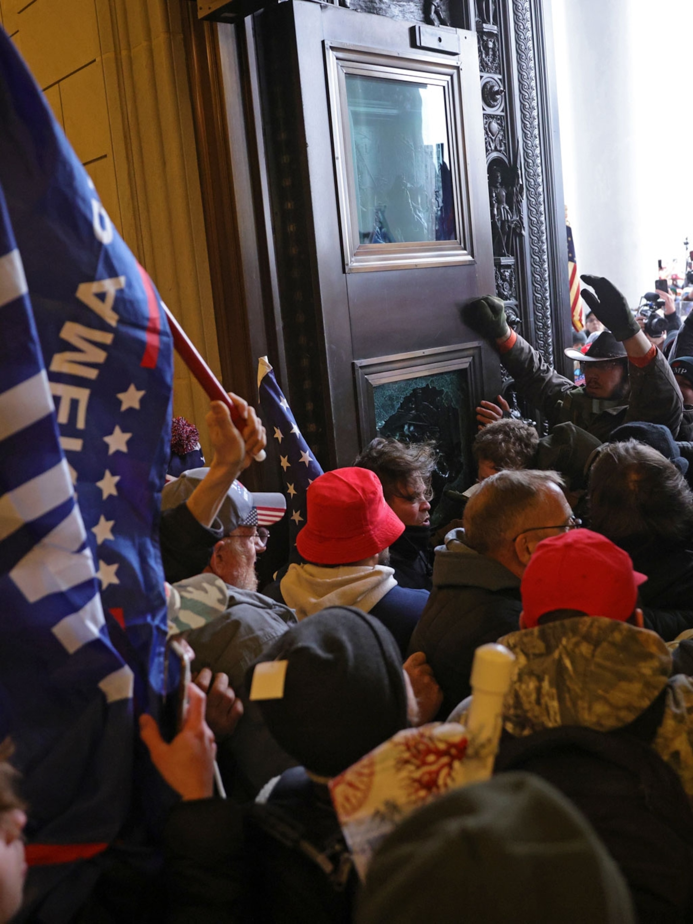 A Historic Day In Photos From A Pro Trump Insurrection To A Pre Dawn Biden Victory Sealed