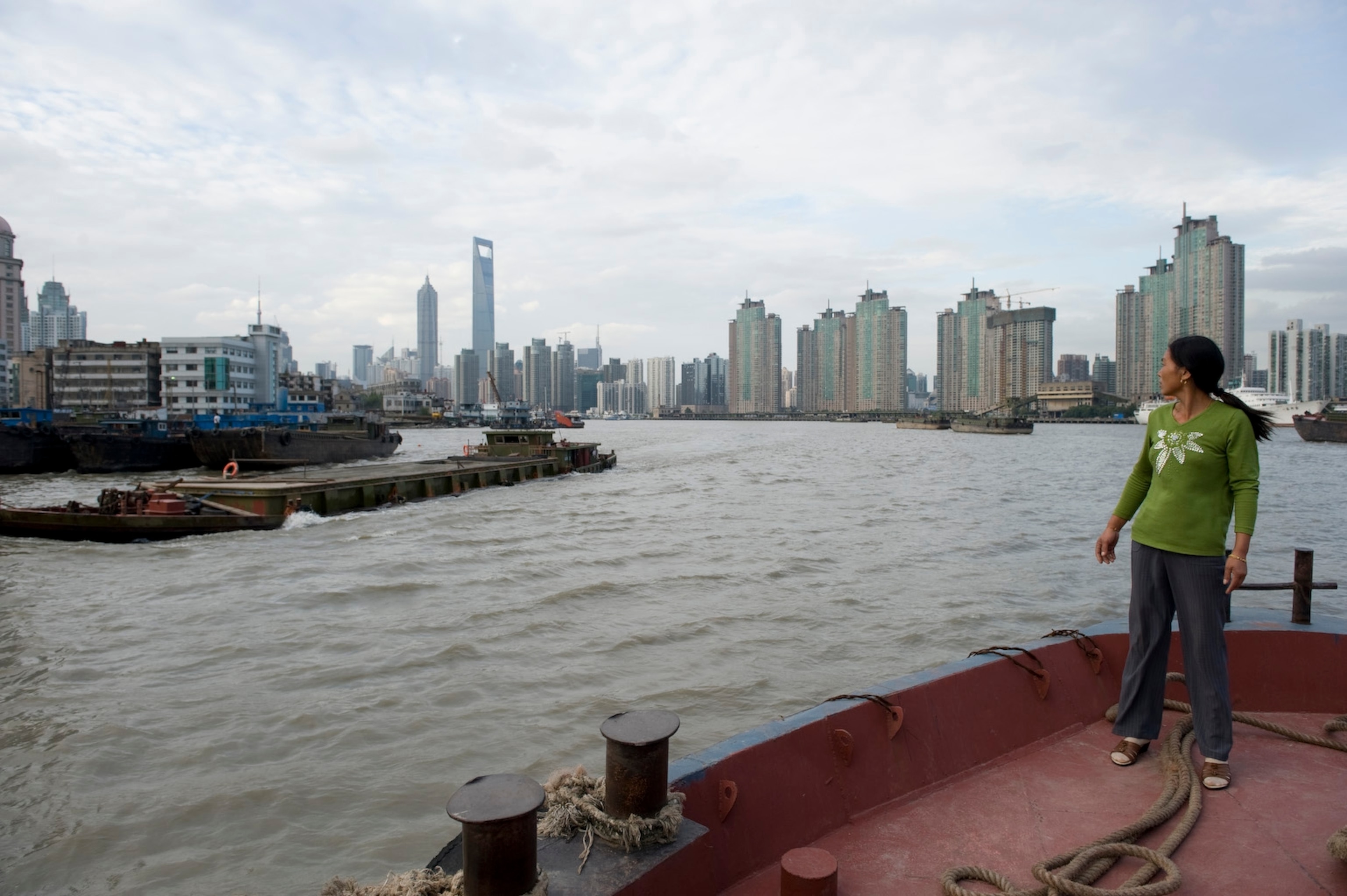 Barge captain's wife, Huangpu River, Shanghai