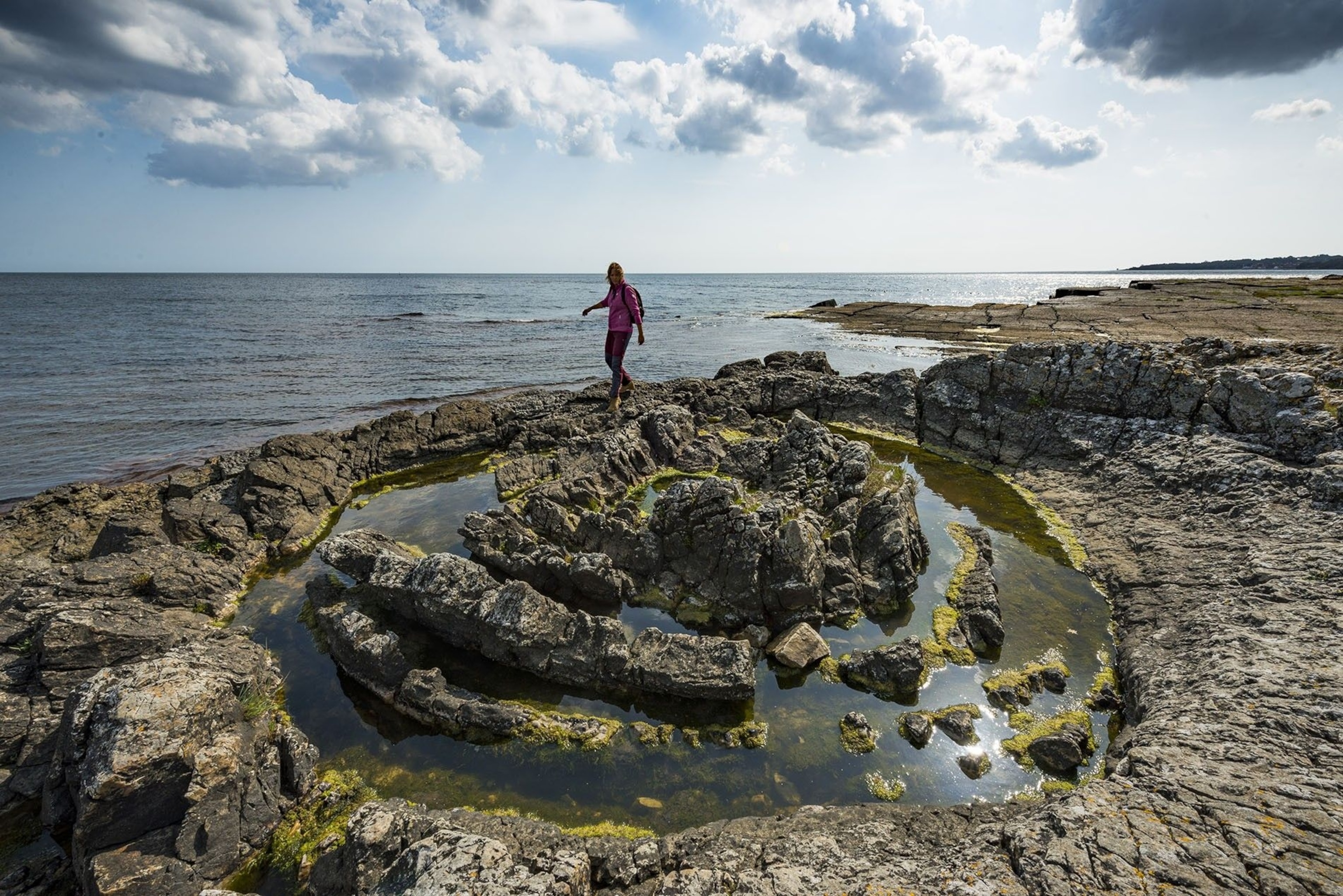 ‘The bath of the priest’ is an ancient sandstone volcano in Vik, named after a man of the church who once bathed in the ‘eye’ of the volcano.