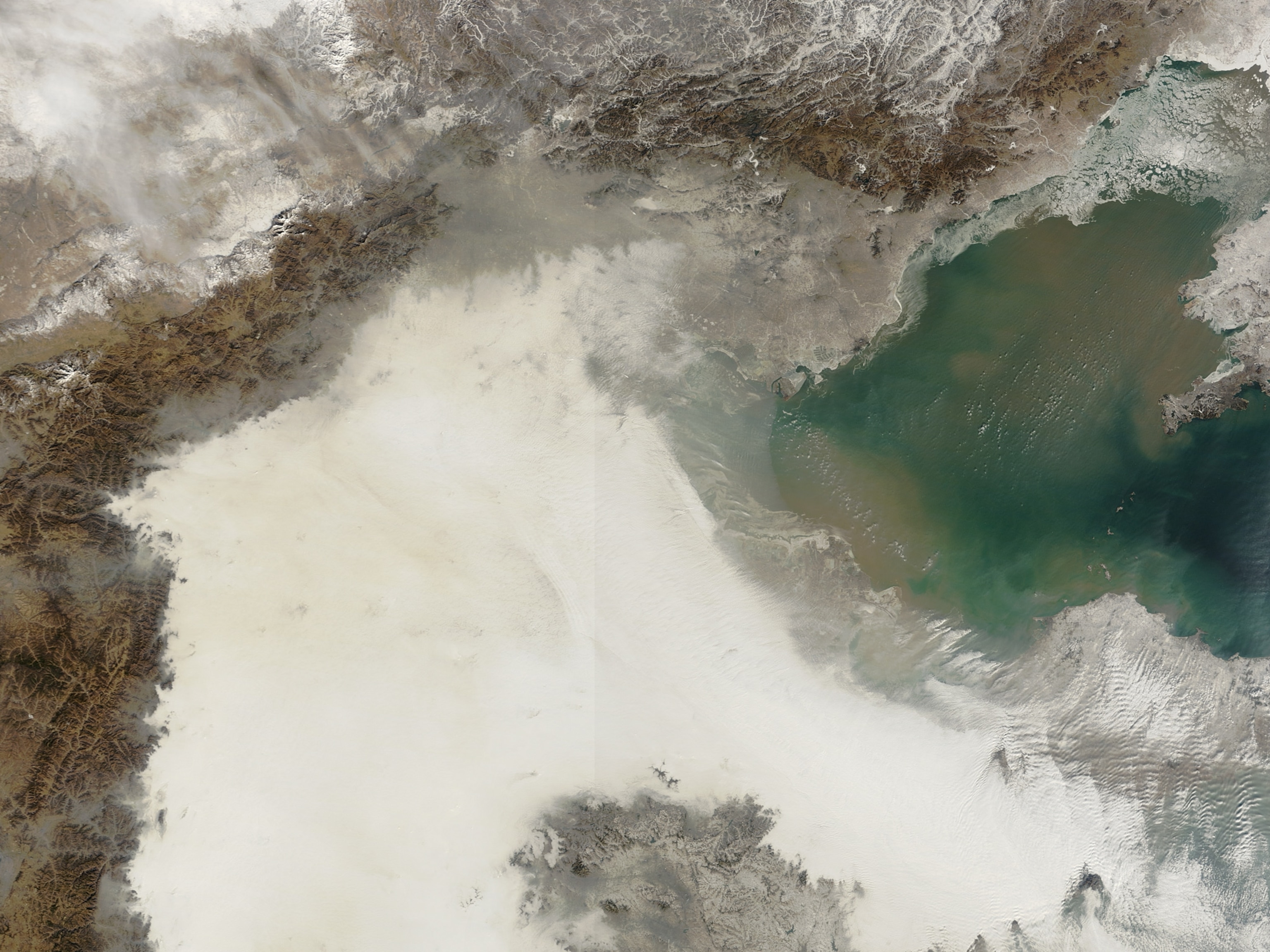 Air pollution picture - recent Beijing air pollution is captured in this satellite image