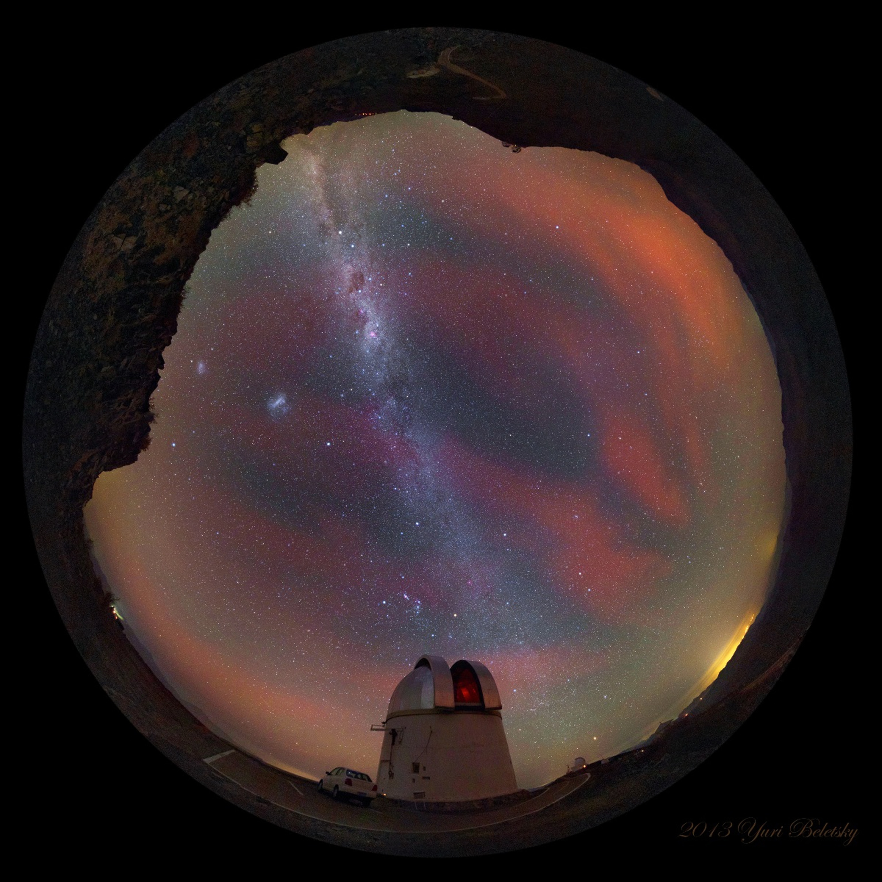 A photo of bright airglow
