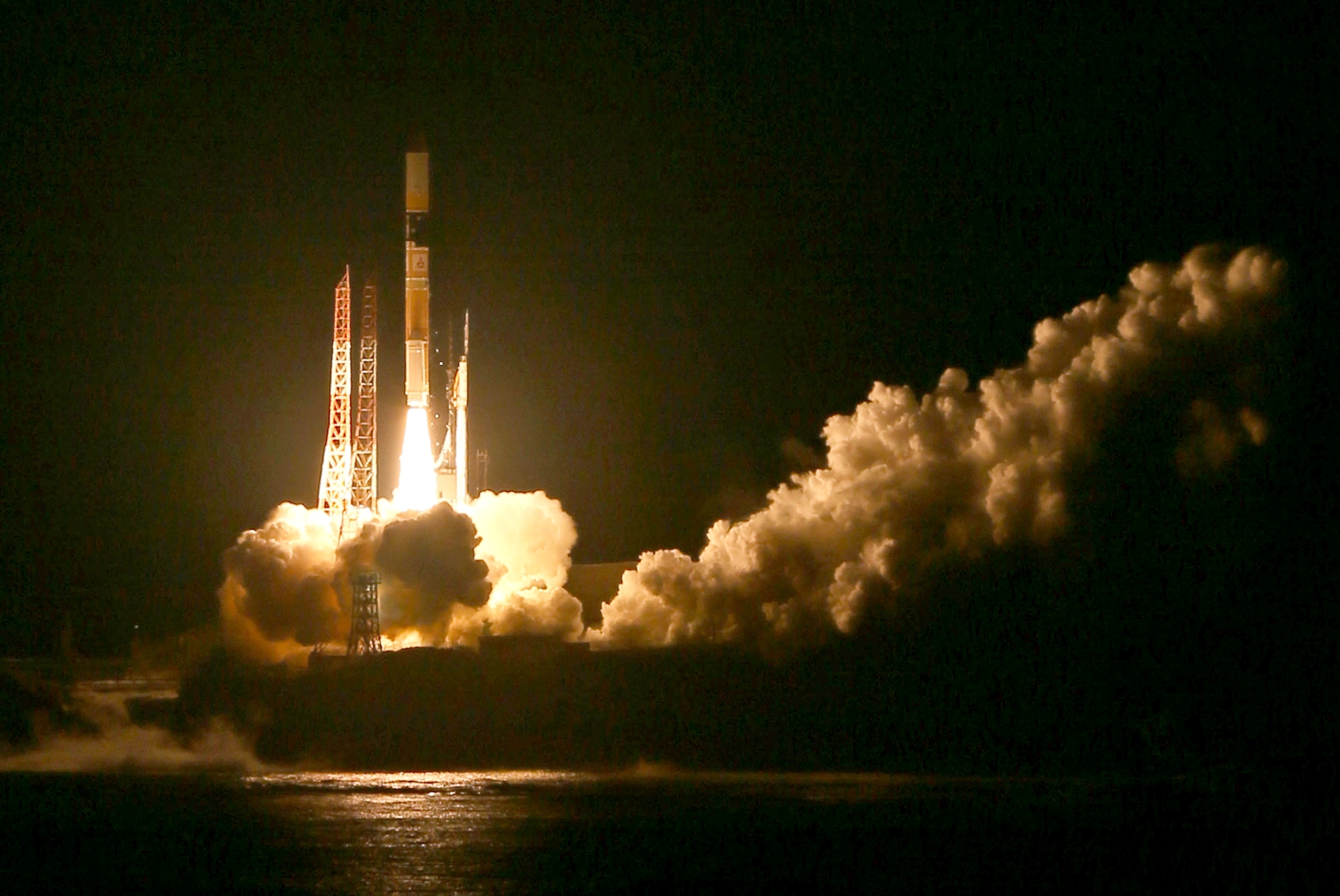a spiral galaxy moving through the heart of a galaxy cluster.