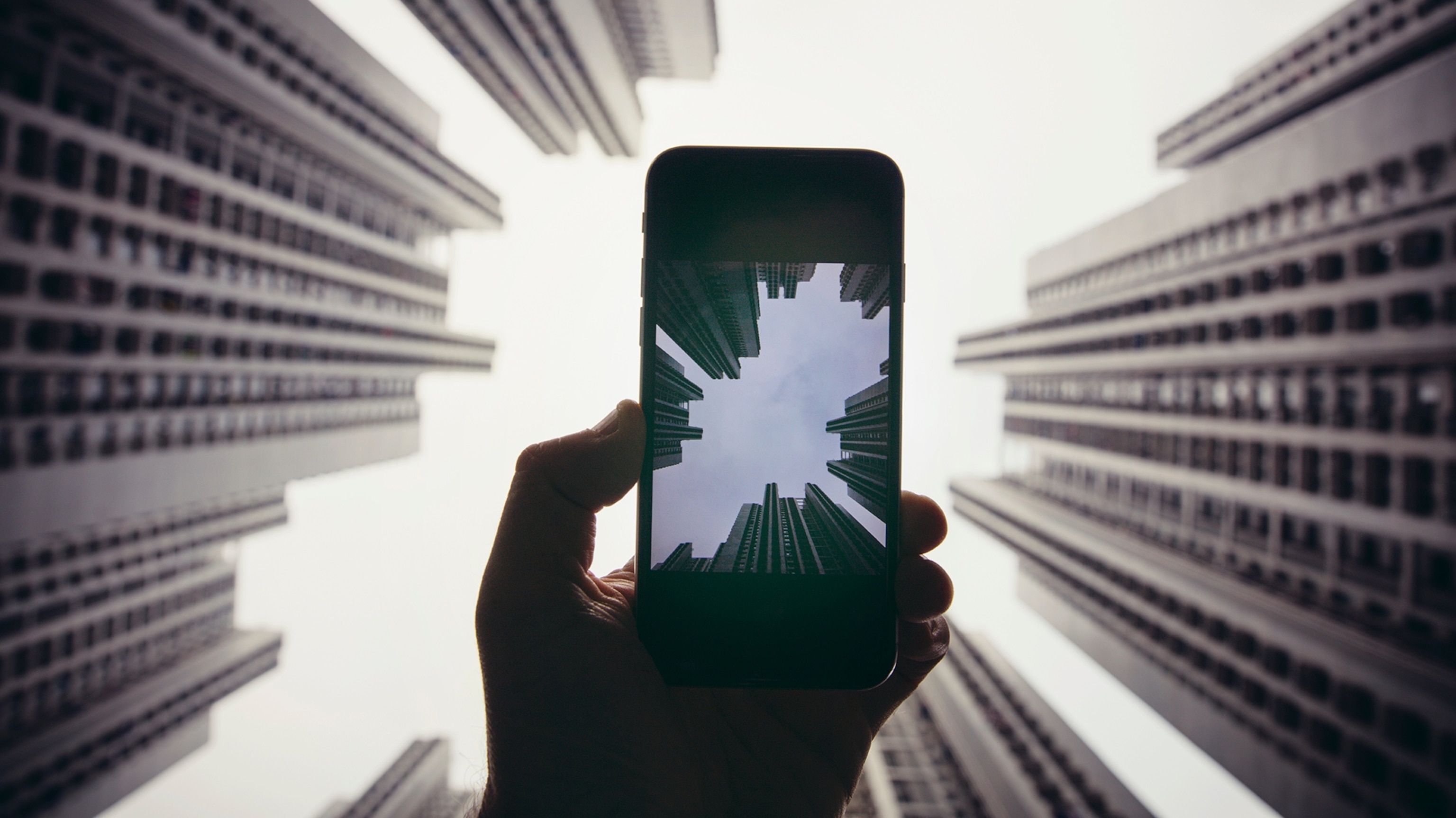 How to Take Better Travel Photos With Your Phone