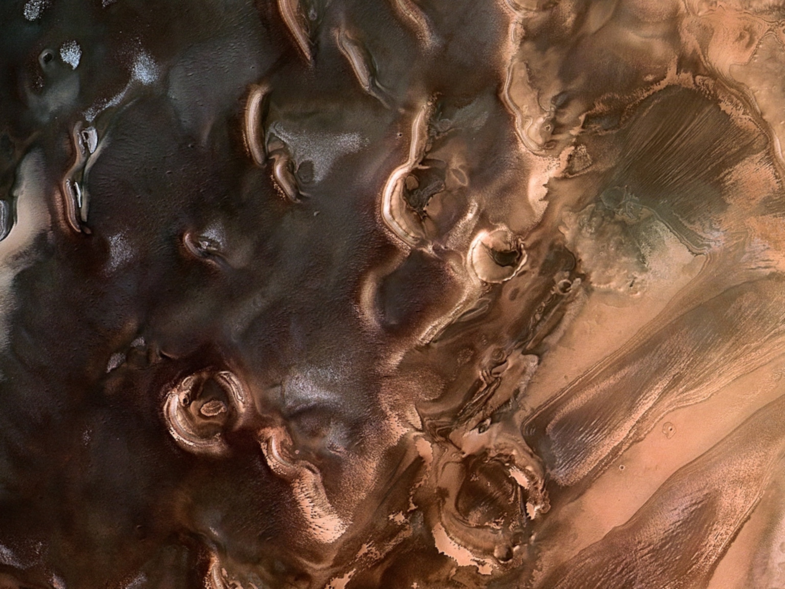 Mars picture: south pole ice and dust