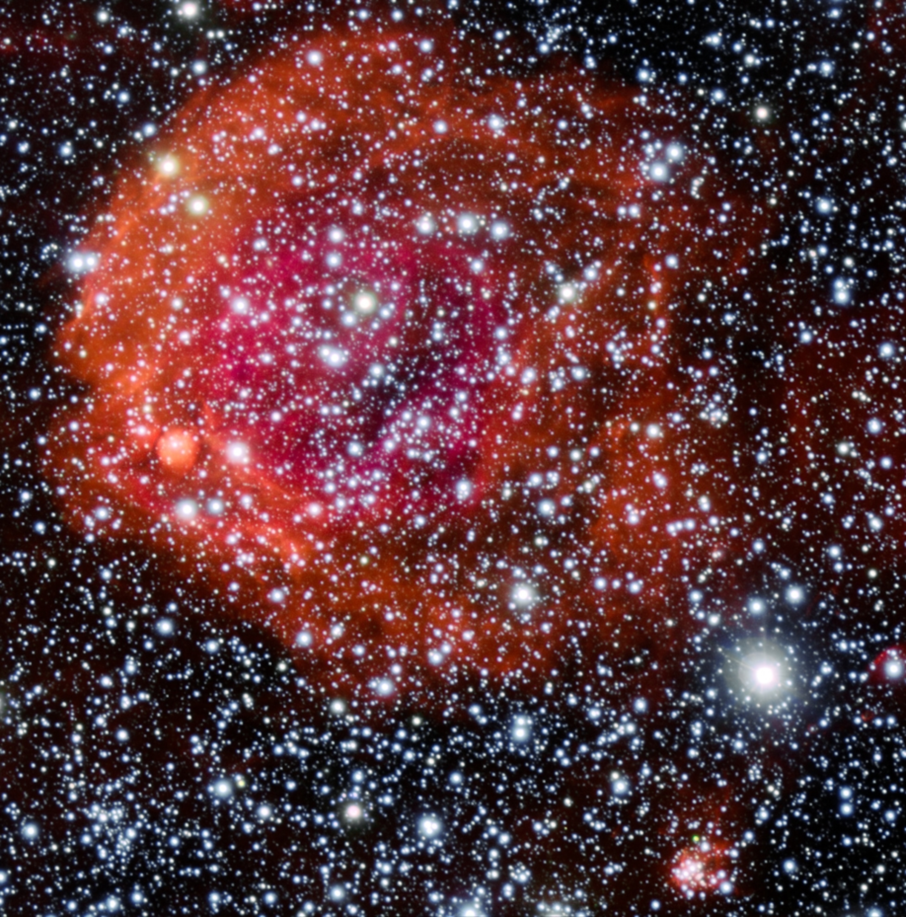 the star cluster NGC 371 surrounded by gases